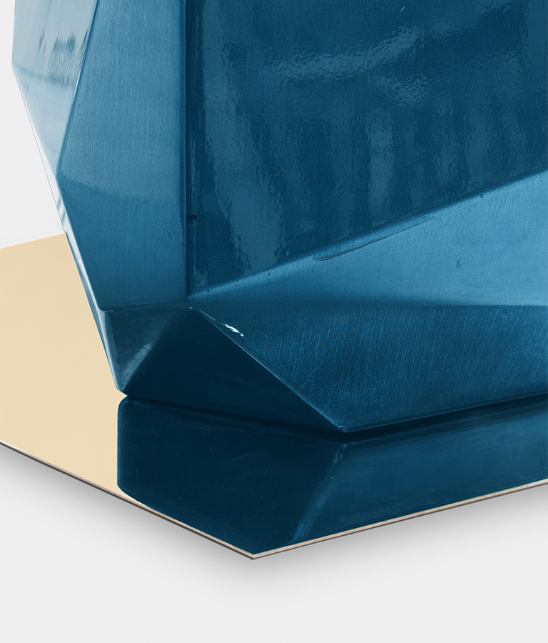 Feel Small Modern Table Lamp