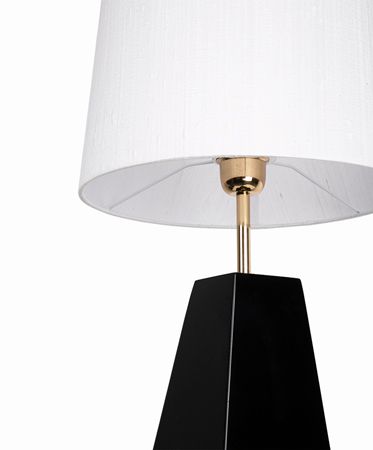 Feel Modern Table Lamp