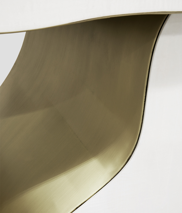 Lapiaz Luxury Console