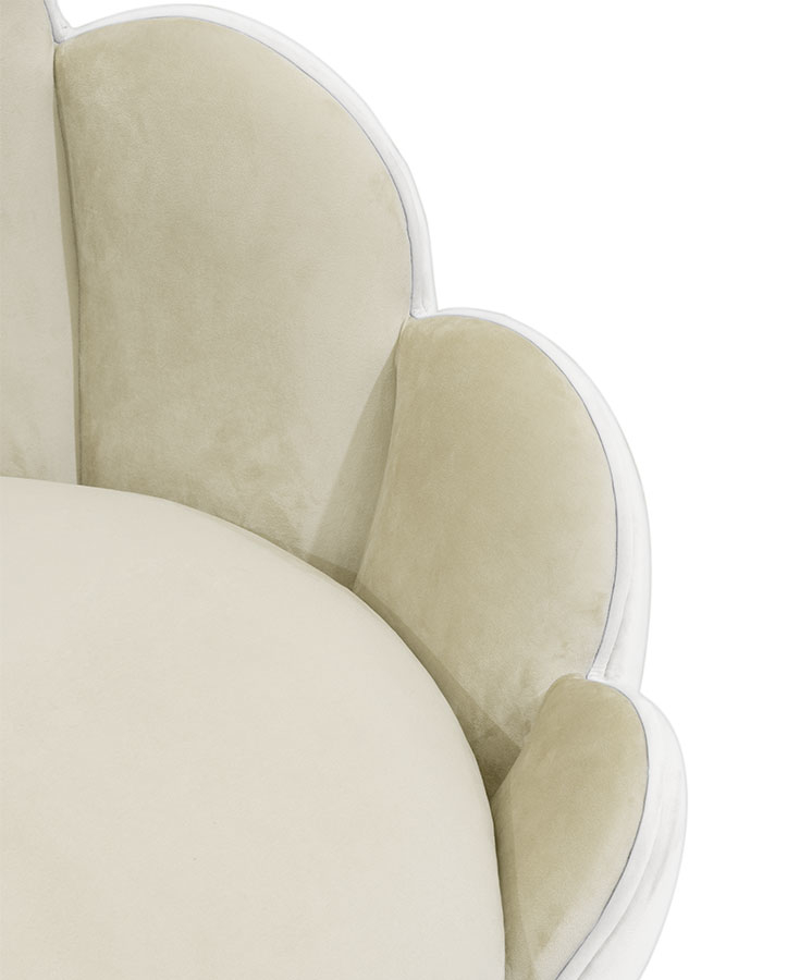 Lotus Armchair by CIRCU