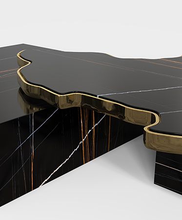 Navarra Sahara Noir Center Table